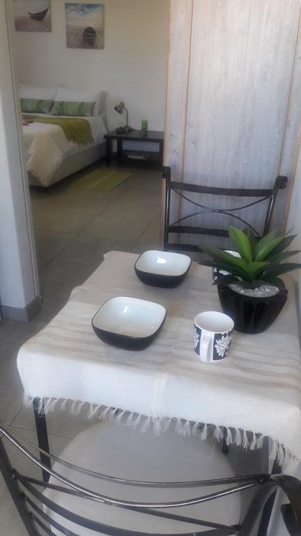 Self-Catering Studio, Unit 6 On Krupp 빈트후크 외부 사진