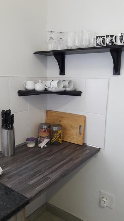 Self-Catering Studio, Unit 6 On Krupp 빈트후크 외부 사진